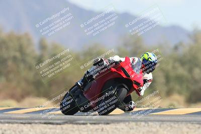 media/Oct-13-2025-Moto Forza (Mon) [[a66d839500]]/2-A Group/Session 4 Turn 7/